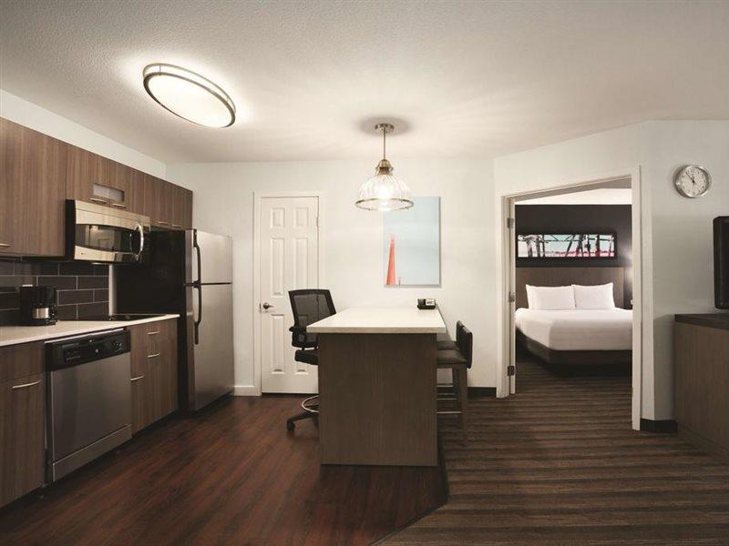 Hyatt House Pleasant Hill Hotel Екстериор снимка