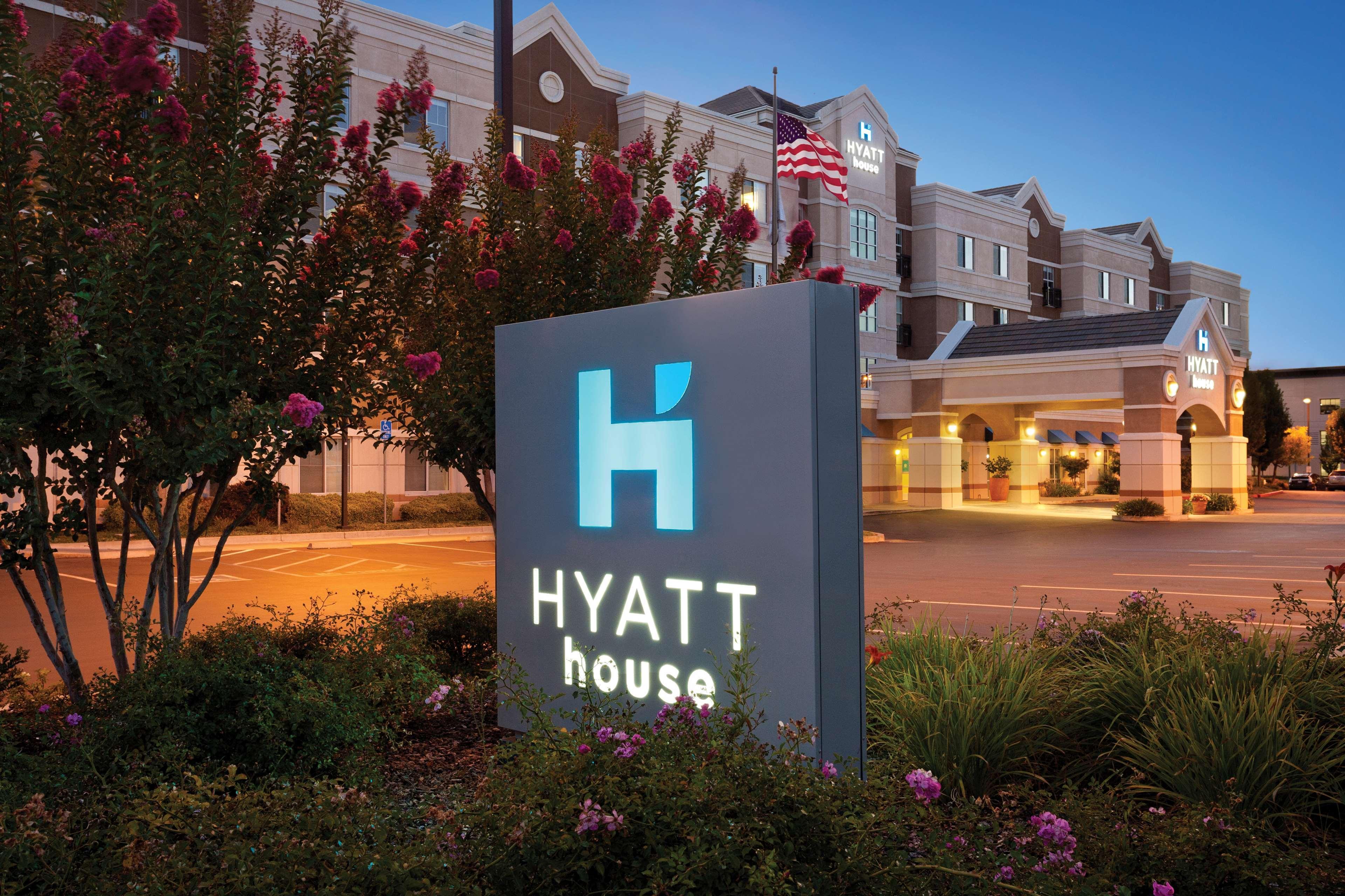 Hyatt House Pleasant Hill Hotel Екстериор снимка