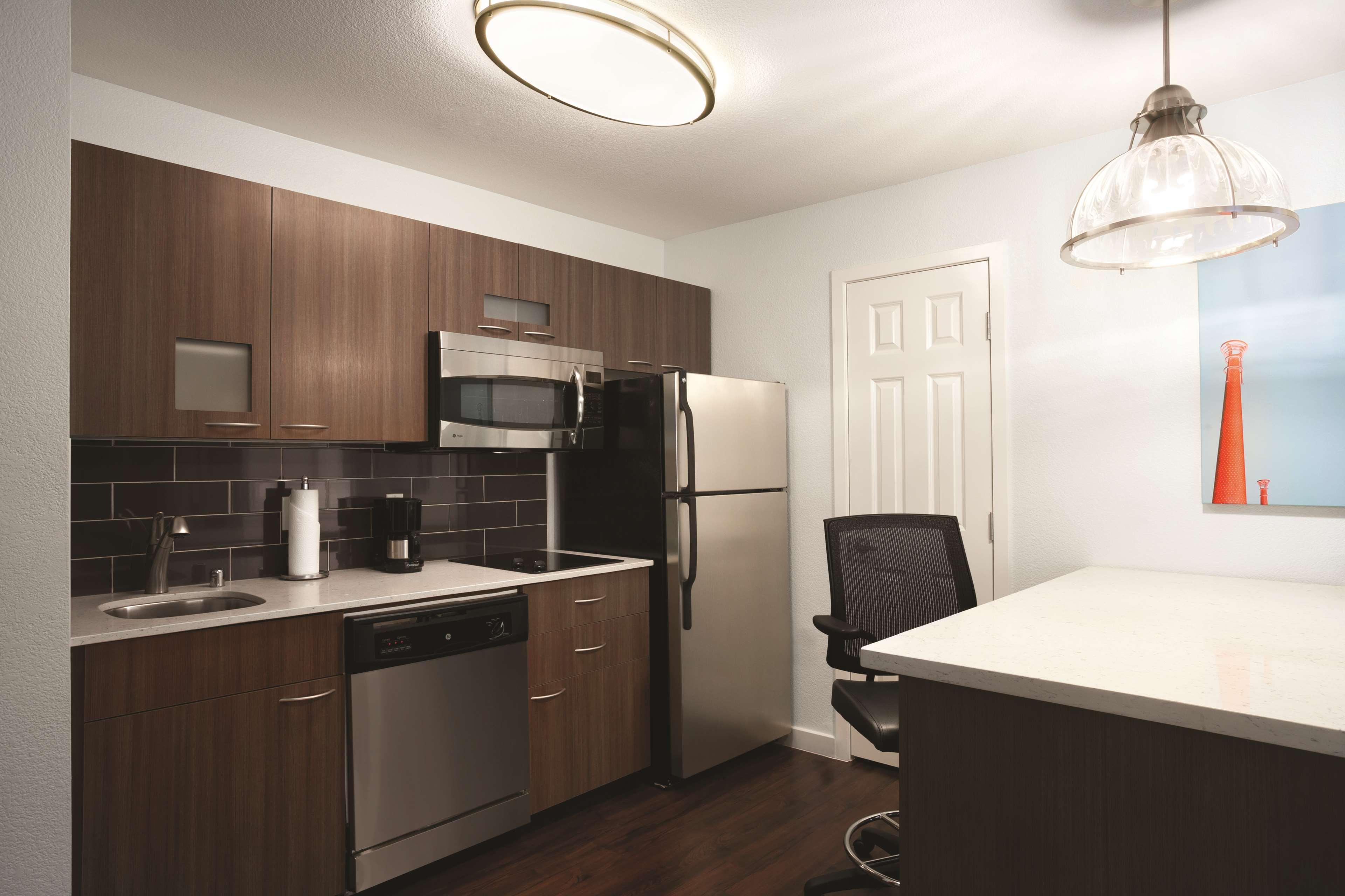 Hyatt House Pleasant Hill Hotel Екстериор снимка