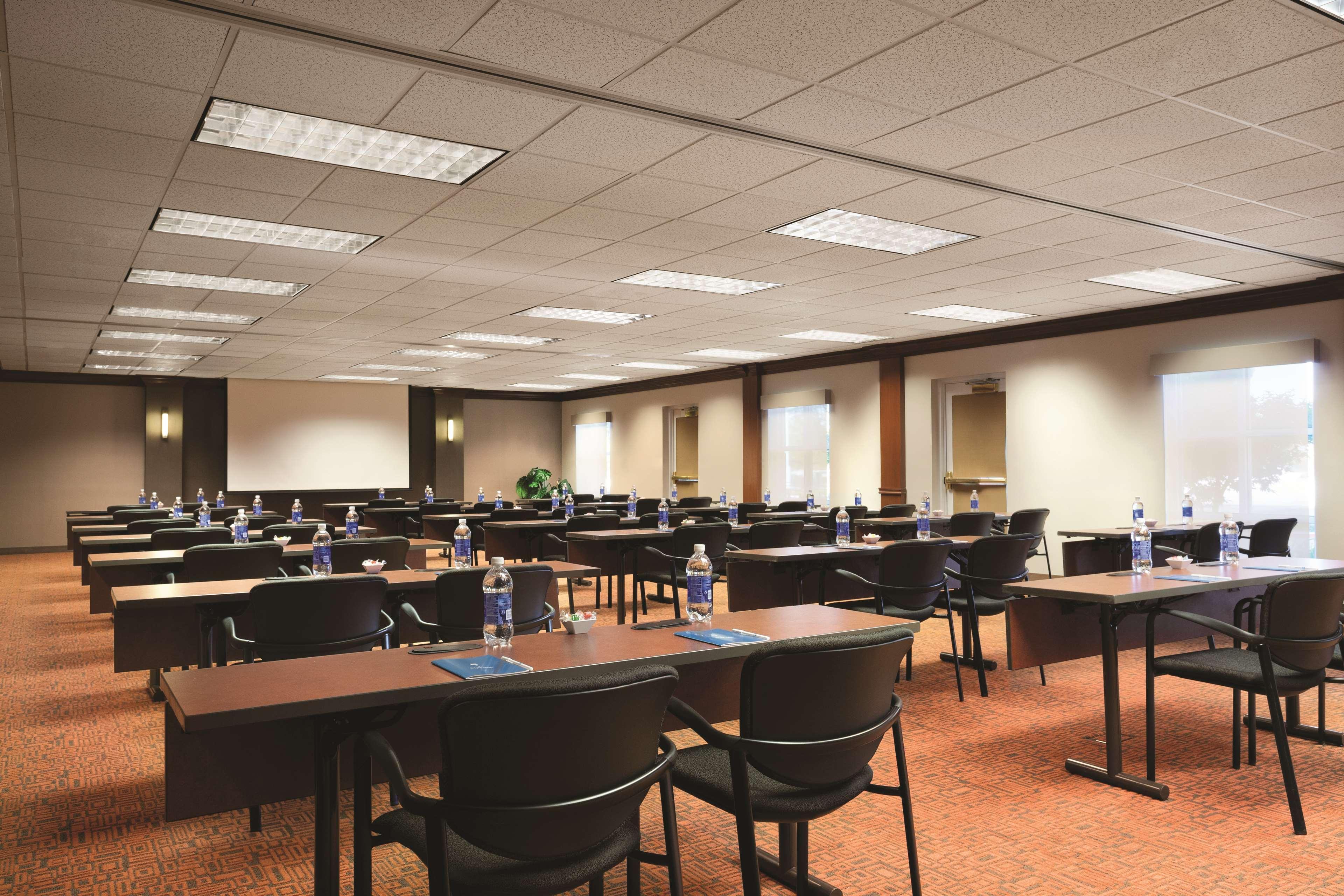 Hyatt House Pleasant Hill Hotel Екстериор снимка